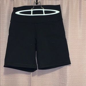 ✨3 for $15✨ TNA Atmosphere Short 7”